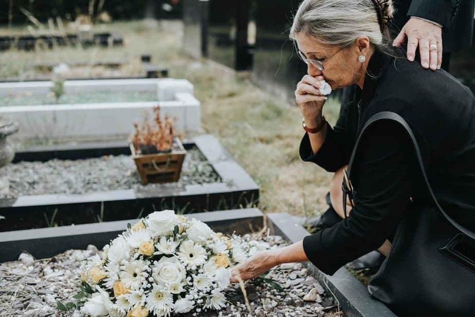 16 Bible Verses About Loss And The Death Of A Loved One