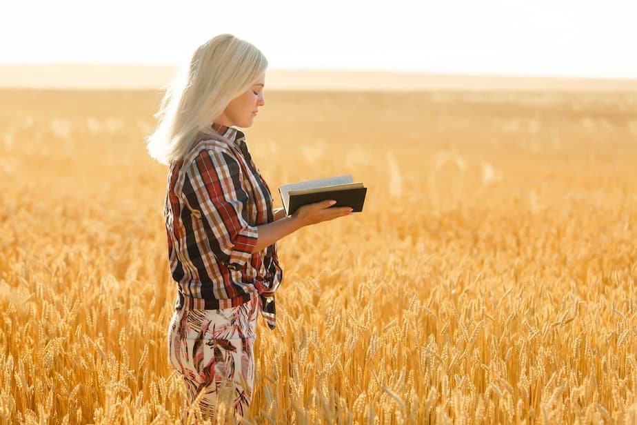 25 Fall Bible Verses About Harvest
