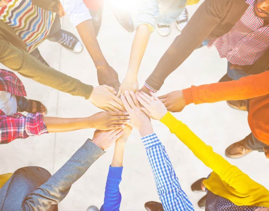 27 Top Bible Verses on Working Together For Teamwork and Unity