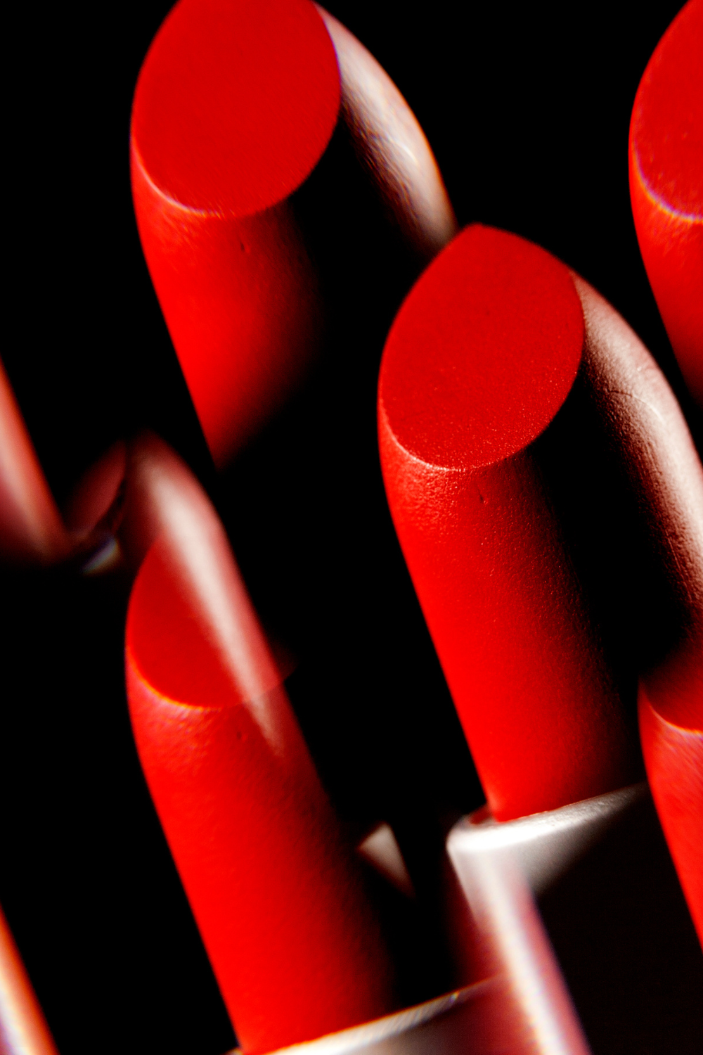 Top 10 Red Lipsticks for a Romantic Evening Out! Top 10 Red Lipsticks for a Romantic Evening Out!