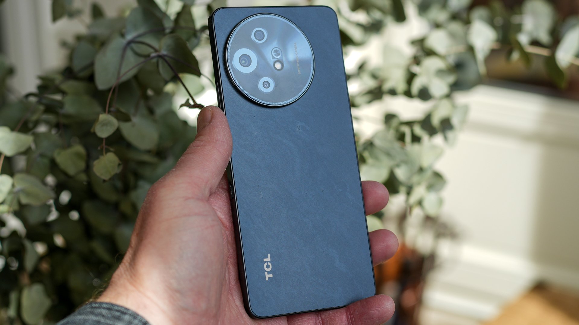 Hands On: TCL 60 XE Nxtpaper Phone and Nxtpaper 11 Plus Tablet